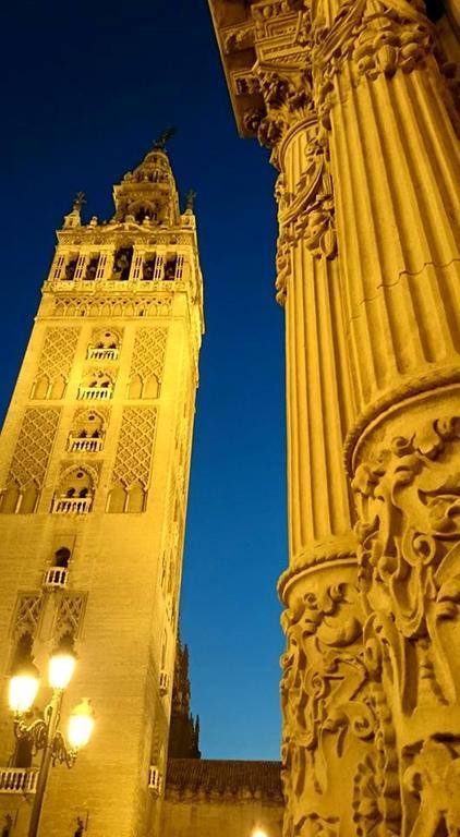 Like Home Sevilla - Museo Exterior photo