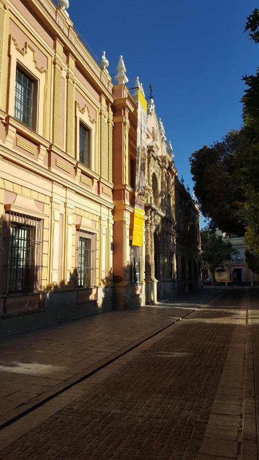 Like Home Sevilla - Museo Exterior photo